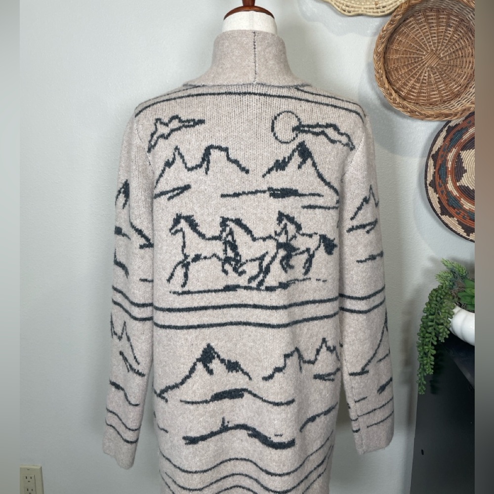 Telluride Clothing Co Open Front Cardigan Mid Length Horses Running Cream Medium